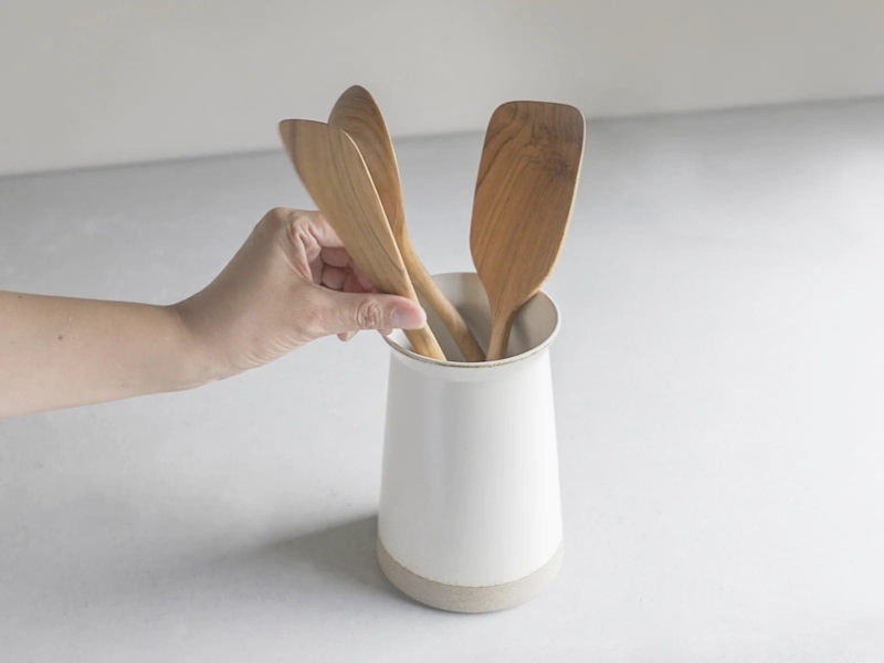 Utensil Holder Textured Base Two Tone Design Tapered White Scandi