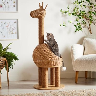 Whimsical Giraffe Cat Tree with Woven Wicker Texture