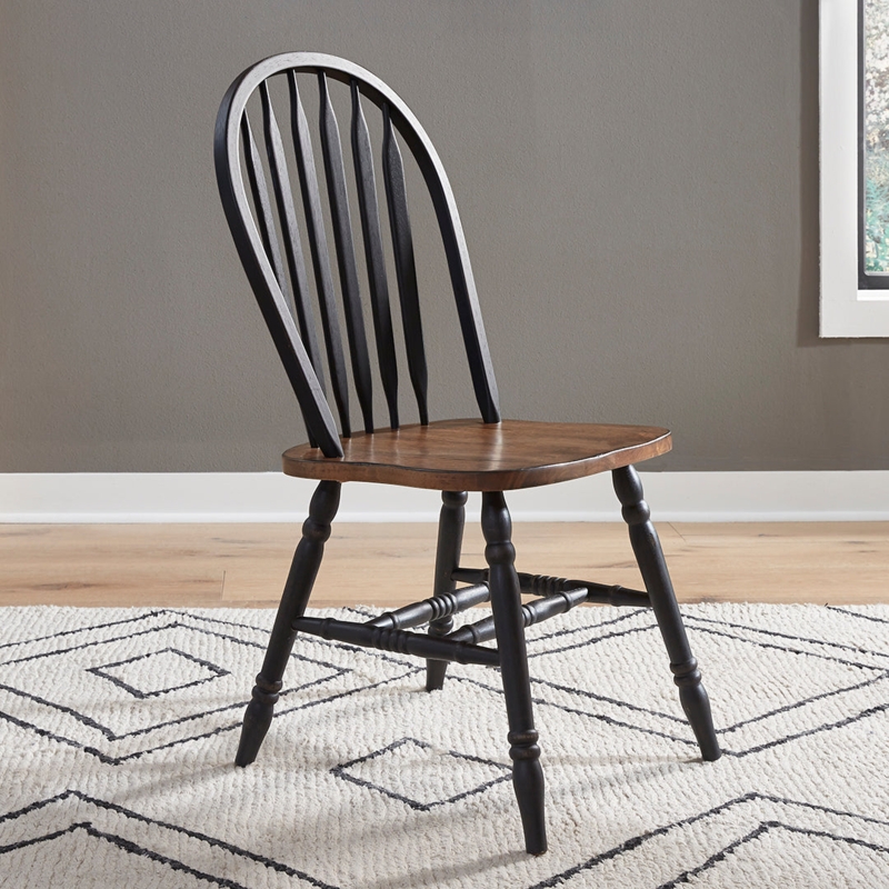 Windsor Chair with Two-Tone Finish, Turned Legs, and Spindle Back Design.