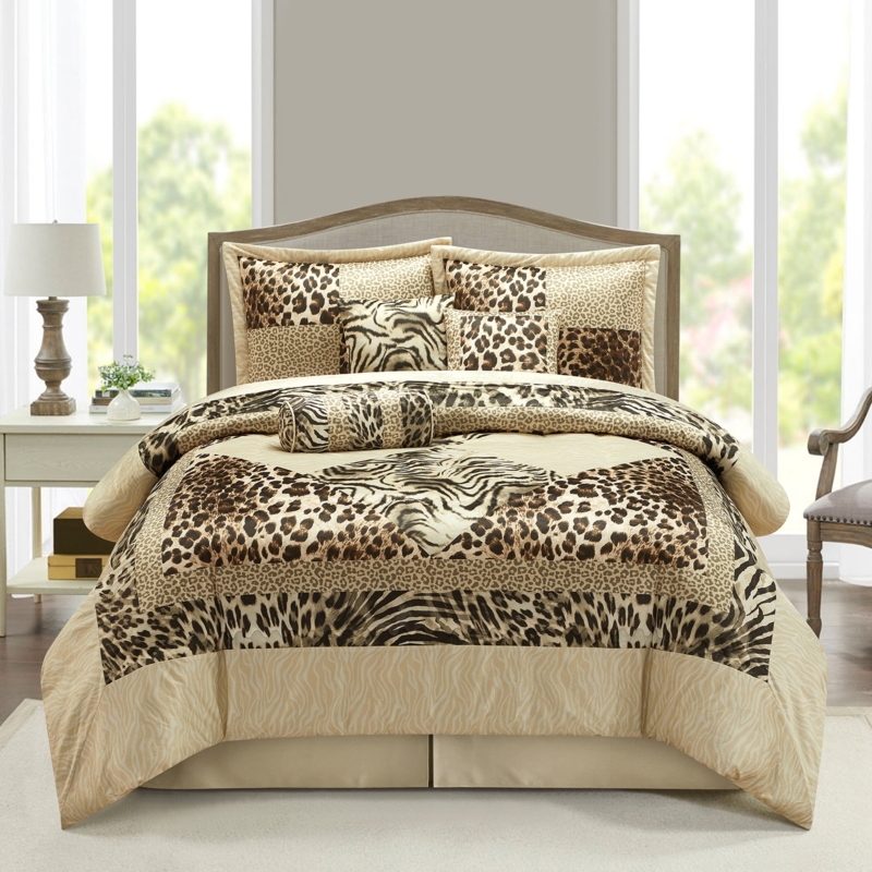 7-Piece Safari Patchwork Bedding Set including Bolster Pillow