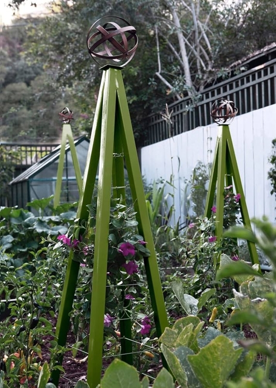 Architectural Garden Trellis Fern Green Finish Armillary Sphere
