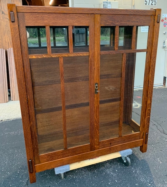 Arts and Crafts Curio Cabinet with Exposed Through-Tenon Joinery