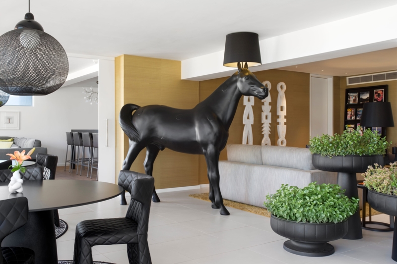 Avant-Garde Floor Lamp: Life-Sized Horse Sculpture, Statement Lighting