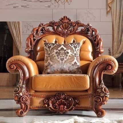 Baroque Accent Chair: Ornate Hand Carvings with Prominent Shell Crest