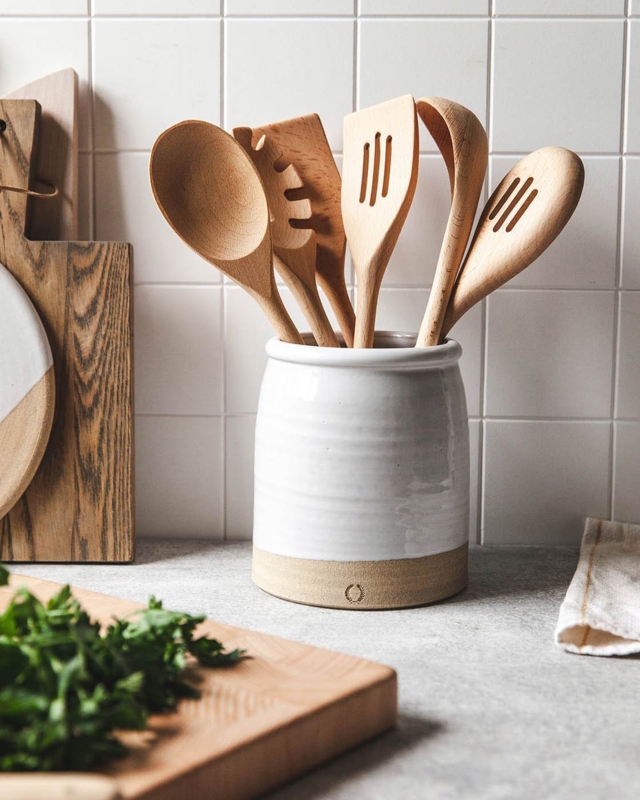 Beehive Ceramic Utensil Crock Dual Tone Glaze and Raw Base