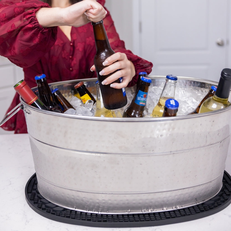 Beverage Tub with Textured Bar Mat Stainless Steel Ribbed