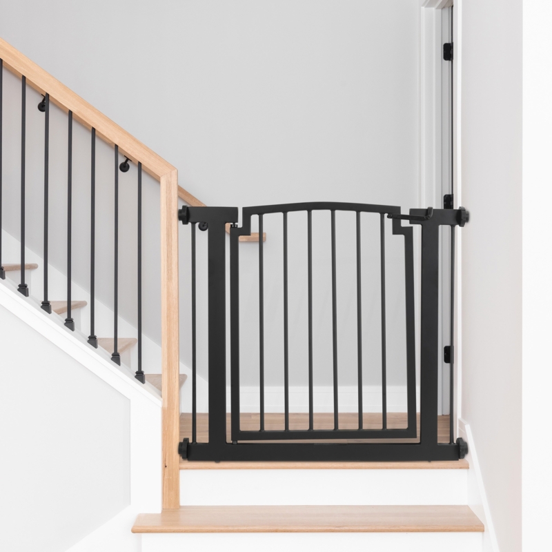 Black Metal Safety Gate Arched Top Pressure Mounted No Drill (68/75)
