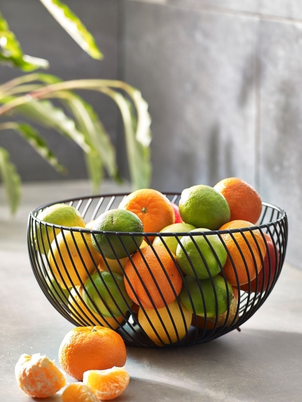 Black Wire Fruit Bowl Curved Design Breathable Minimalist Industrial