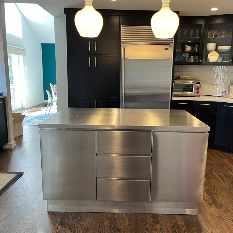 Brushed Stainless Steel Island Handleless Drawers Recessed Base