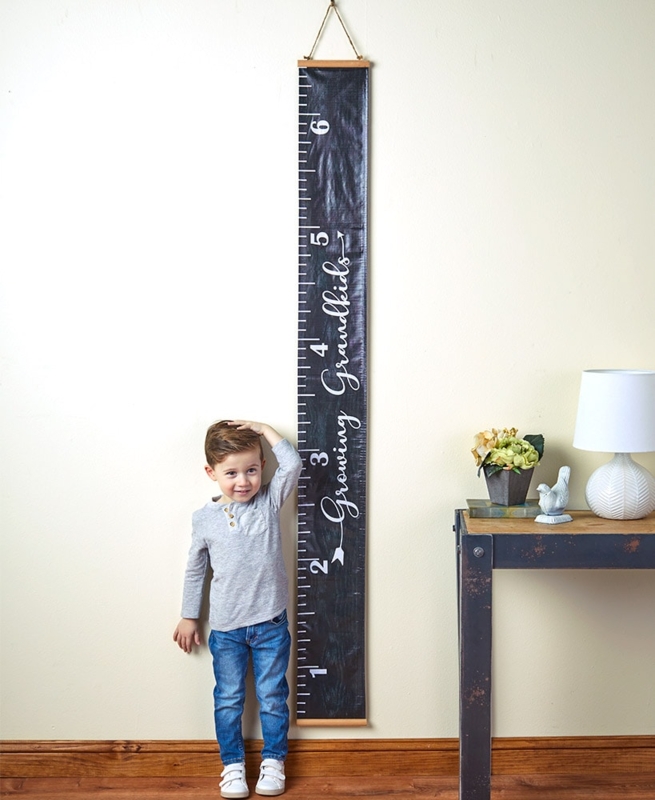 Canvas Growth Chart in Charcoal Black with Script Sentiment Typography