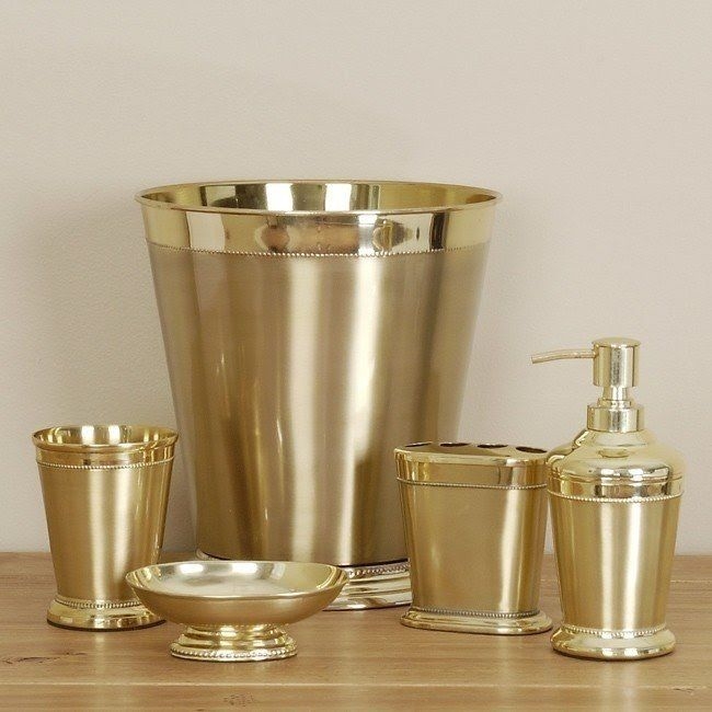 Classic Bathroom Set Polished Finish Beaded Rim Pedestal Base