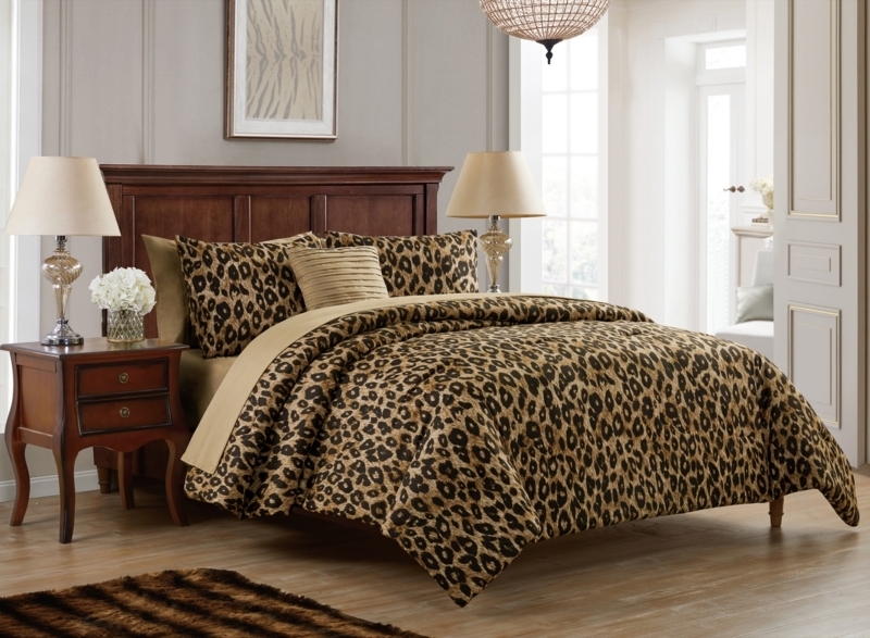 Comforter Set Traditional Glam Leopard Print Warm Beige Reversible