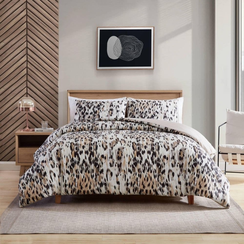 Contemporary Safari Bedding Set with Leopard Print & Rose Gold Accents