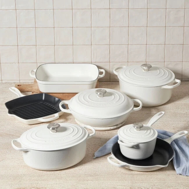 Cookware Set in Crisp White Finish with Traditional French Lid Rings
