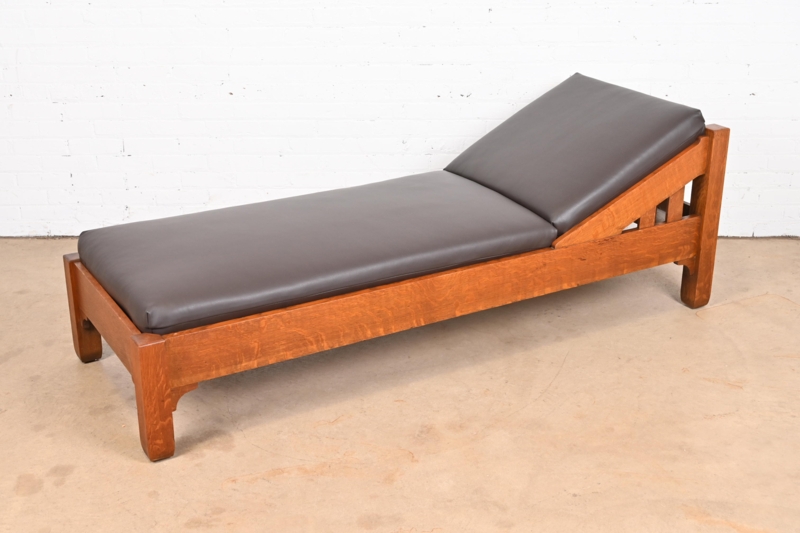 Daybed Arts and Crafts Mission Oak Angled Headrest Leather Like