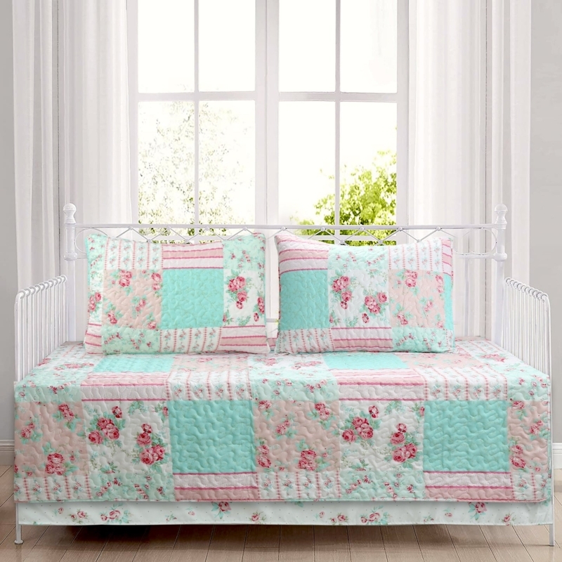 Daybed Bedding Set Patchwork Design Floral Print Vermicelli Quilt