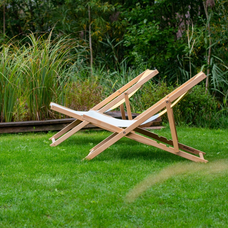 Deck Chair Natural Matte Finish Off-White Sling Light Wood Folding