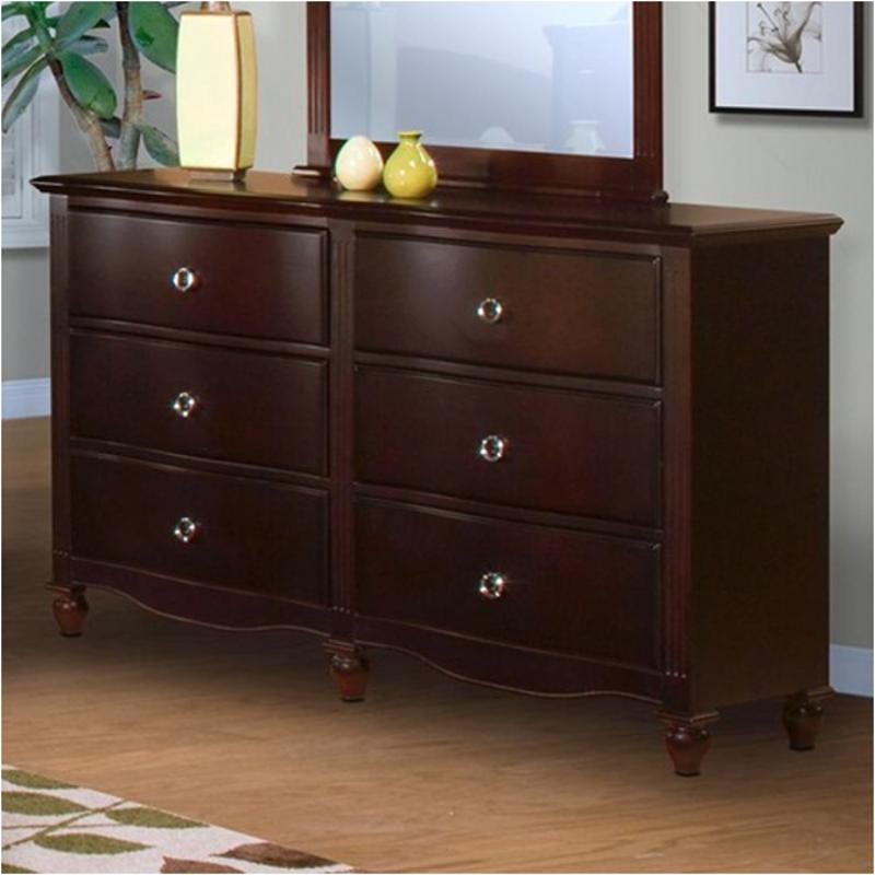 Dresser Scalloped Apron Bun Feet Fluted Details Traditional