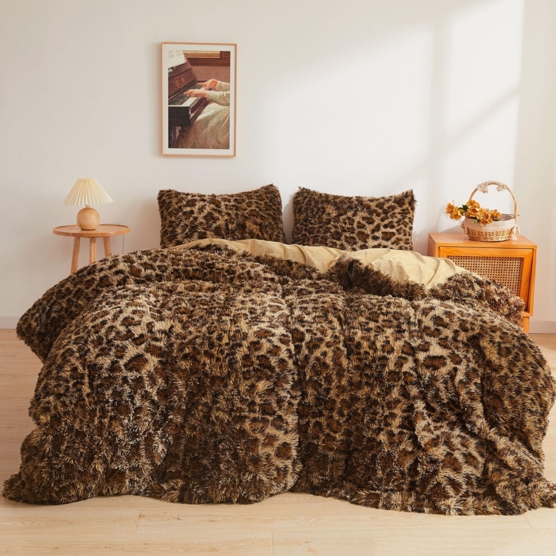 Duvet Cover Set Shaggy Faux Fur Leopard Print with Gold Reverse Bedding