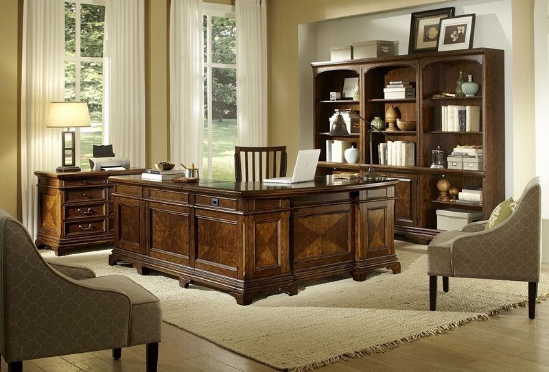 Executive Desk with Diamond Veneer Inlay and Traditional Wood Return