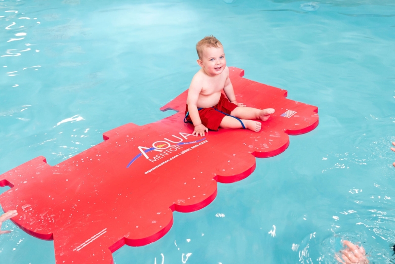 Floating Mat, Vibrant Red Foam Swim Training Aid with Scalloped Edges