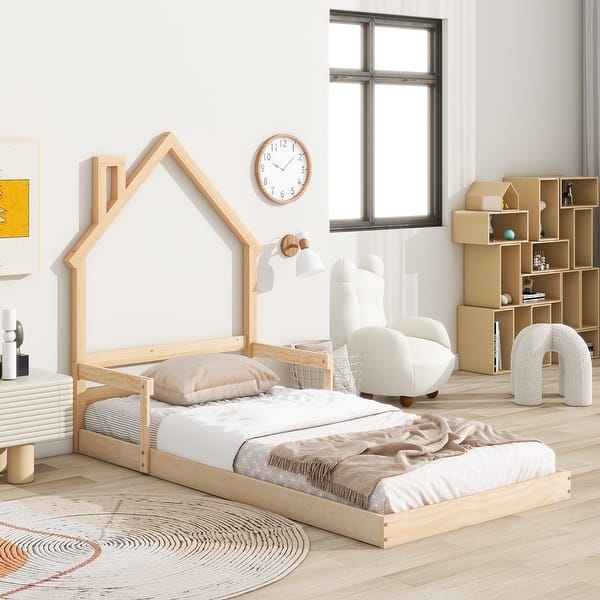 Floor Bed in Natural Wood with House-Shaped Headboard and Rails
