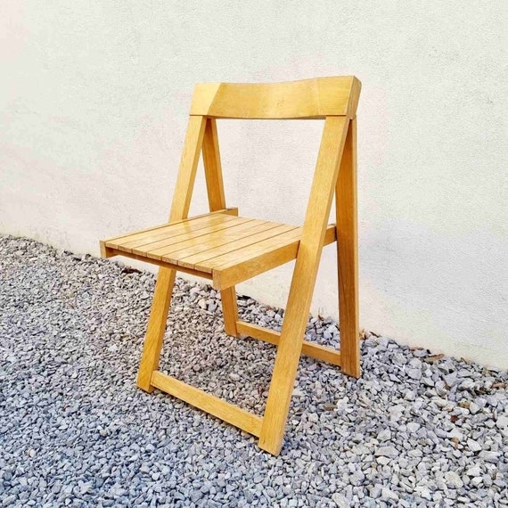 Folding Chair Triangular Profile with Horizontal Slat Seat Design