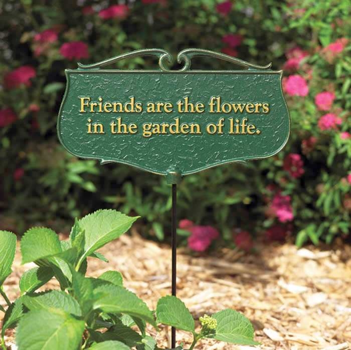 Garden Plaque Scrollwork Crest on Forest Green Background
