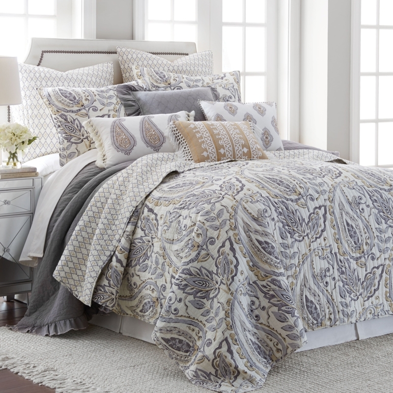 Grey Paisley Quilt Set: Large Scale Print with Tasseled Accent Pillows