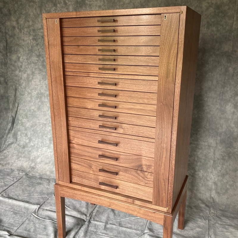 Jewelry Armoire Locking Mechanism Walnut Wood Fifteen Graduated Drawers