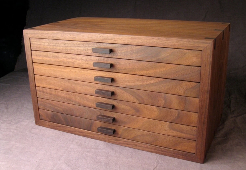 Jewelry Chest Walnut Wood Continuous Grain Seven Drawers Wenge Pulls