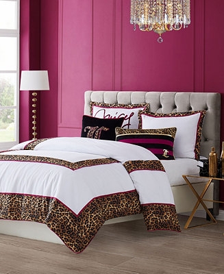 Maximalist Comforter Set with Fuchsia Piping & Typographic Pillows