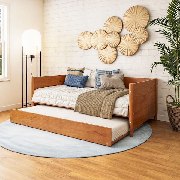 Mid-Century Daybed in Castanho Wood Finish with Tapered Legs
