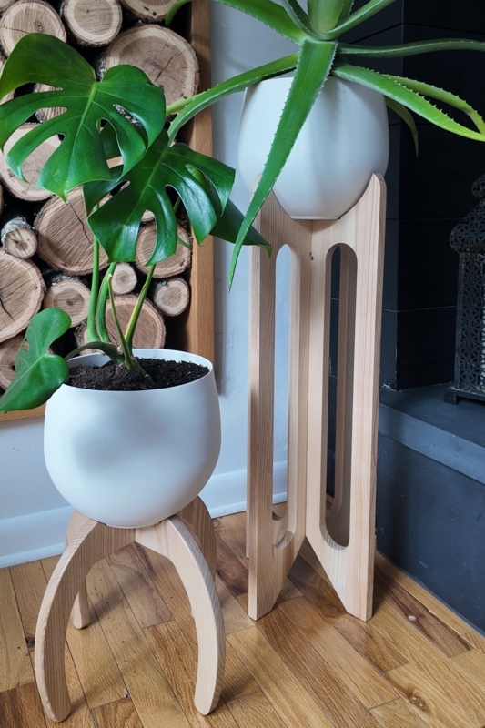 Plant Stand Set with Pill-Shaped Cutouts and Arched Legs