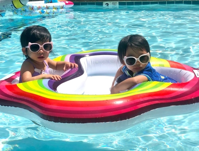 Pool Float Heart Shaped Rainbow Stripes Twin Baby Pool Float