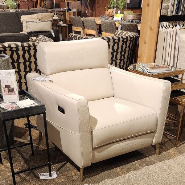 Power Recliner with Tapered Metal Legs, Cream Leather