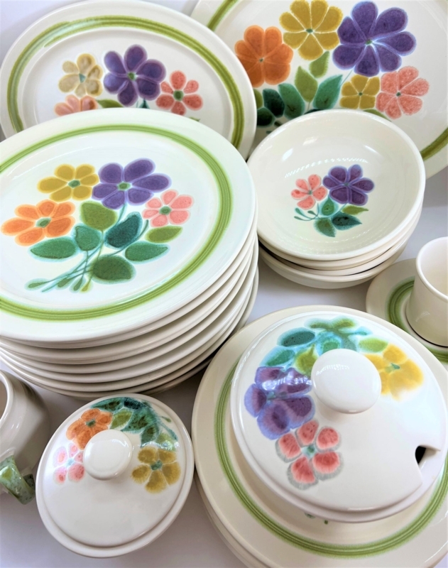 Retro Floral Dinnerware Set, 1970s Earthenware Concentric Bands