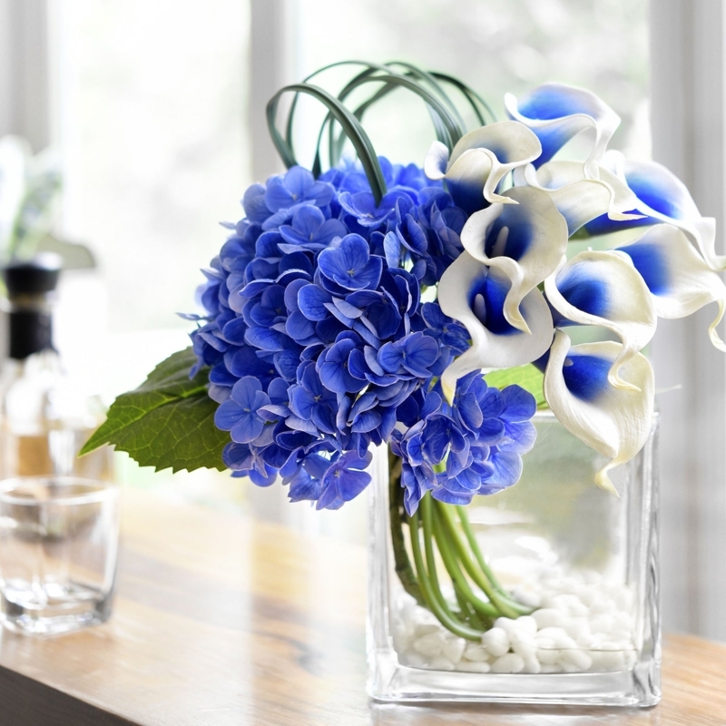 Royal Blue Hydrangea Bouquet in Square Glass Vase with White Pebbles