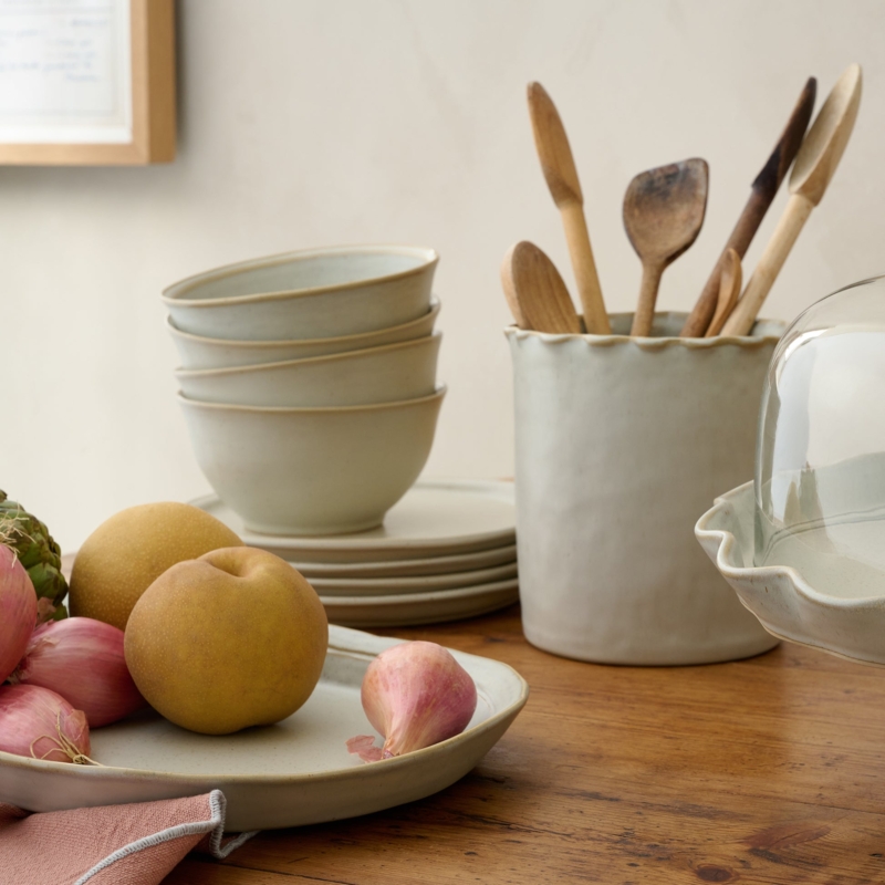 Ruffled Rim Ceramic Utensil Crock in Matte French Grey