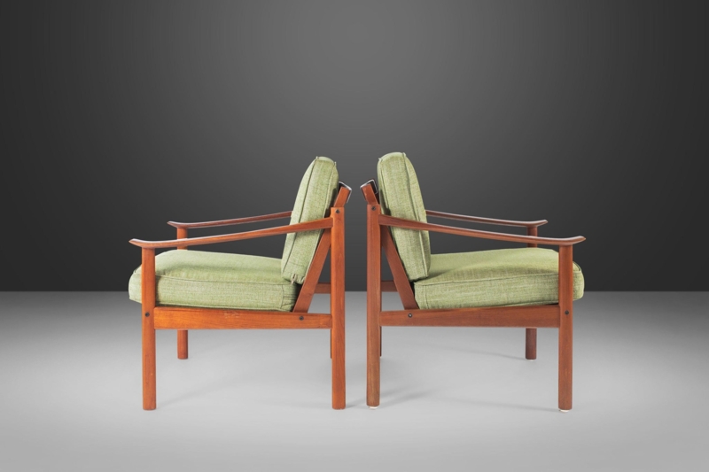 Set of Two (2) Danish Mid Century Modern Lounge Chairs in Teak by Pete