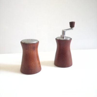 Spice Mill Set Crank Handle Waisted Silhouette Wood Toned Mid Century