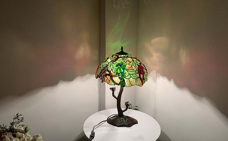 Table Lamp Tree Trunk Base with Bird Accents and Light Projection