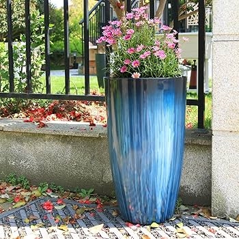 Tall Planter Gradient Blue Glossy Plastic Fluted Set