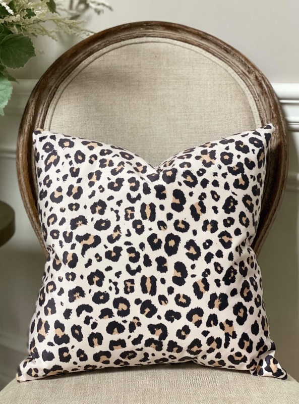 Throw Pillow, 16 Inch Leopard Print Cushion with Heart Zipper