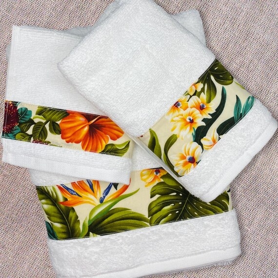 Towel Set Bird of Paradise Hawaiian Print Floral Border Tropical