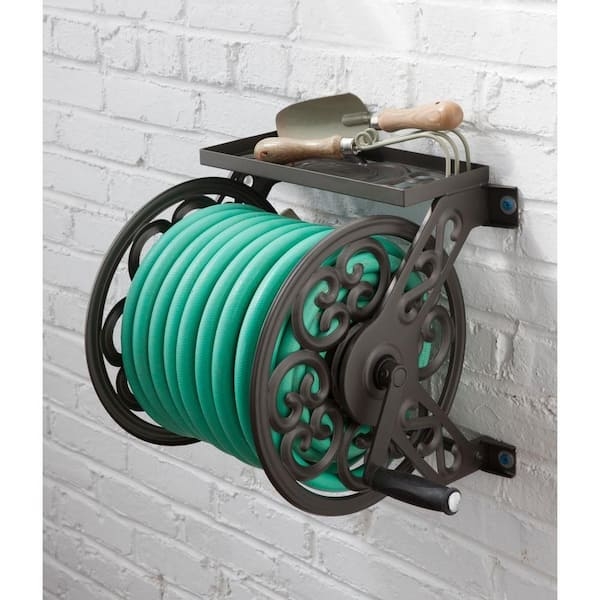 Vintage Inspired Hose Reel: Integrated Shelf, Traditional Wall Mount