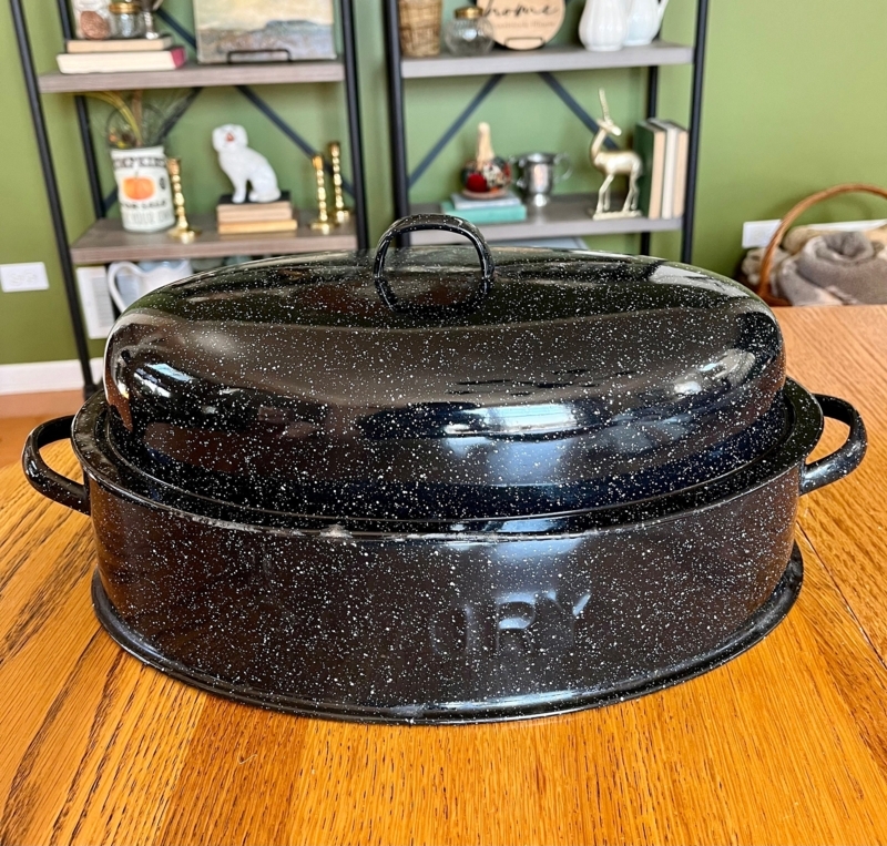 Vitreous Enamel Roasting Pan Speckled Black Embossed Lettering