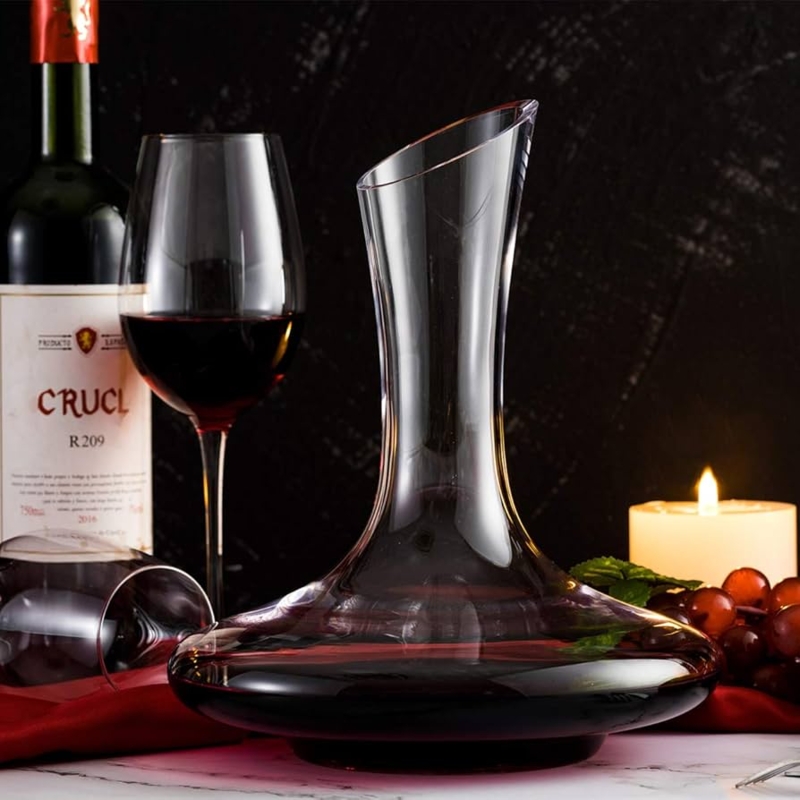 Wine Decanter, Polished Glass Carafe with Wide Aerating Base