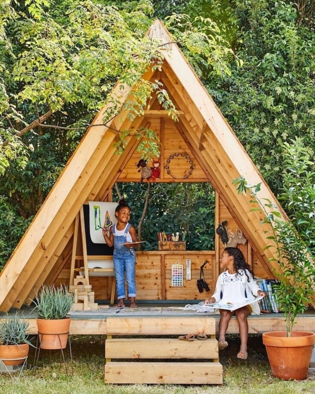 A-Frame Outdoor Playhouse with Open Front & Built-in Easel
