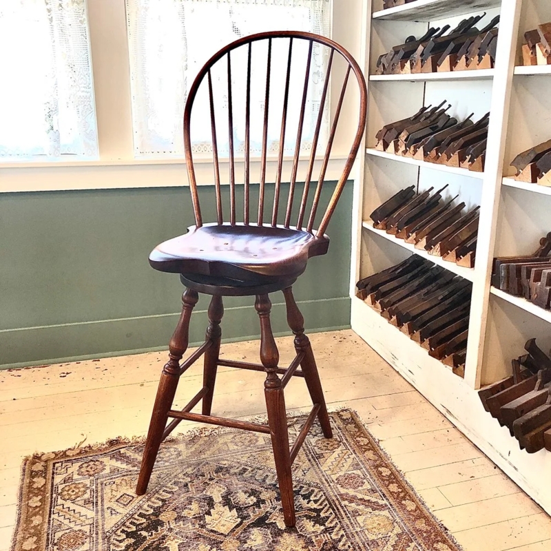 Bar Stool with Hoop Back in Mahogany Brown, Traditional Turned Leg Stool.